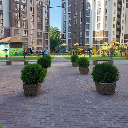 Аэропорт-Номера 24/24 . Apartment Chisinau Bagian luar foto